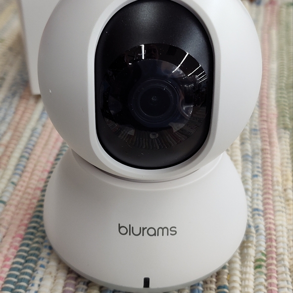 NWT!! Blurams Security Camera - Picture 5 of 10